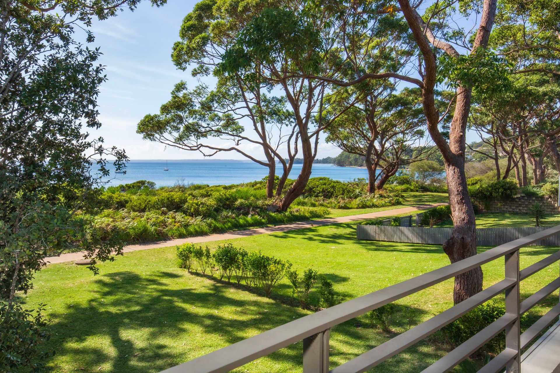 The White House Jervis Bay Latitude South Coast Jervis Bay Holiday Rental